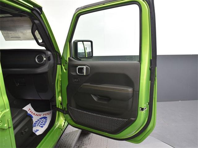 new 2025 Jeep Gladiator car, priced at $41,160