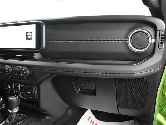 new 2025 Jeep Gladiator car, priced at $41,160