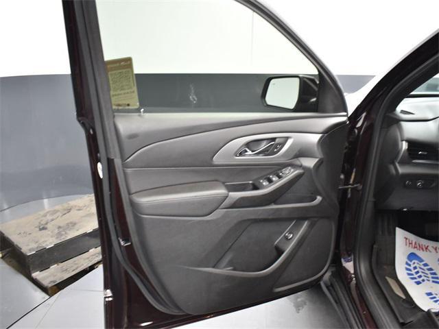 used 2022 Chevrolet Traverse car, priced at $28,750