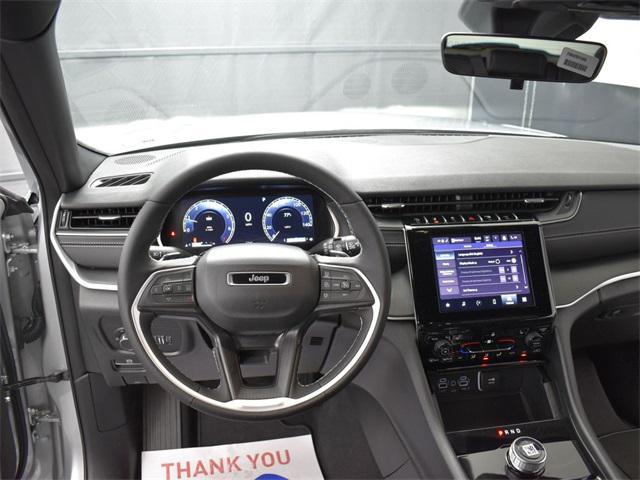 new 2025 Jeep Grand Cherokee car, priced at $38,480