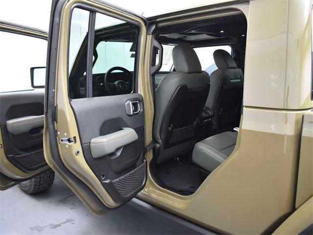 new 2025 Jeep Gladiator car, priced at $50,852