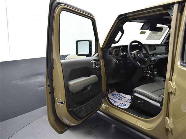 new 2025 Jeep Gladiator car, priced at $50,852