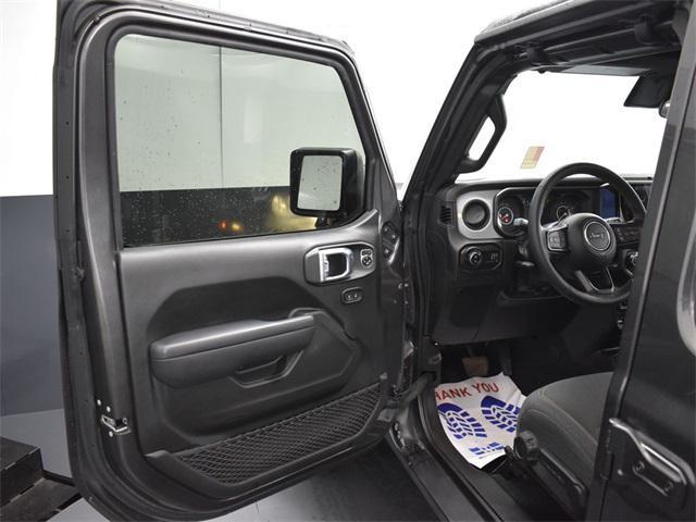 used 2024 Jeep Gladiator car, priced at $36,500