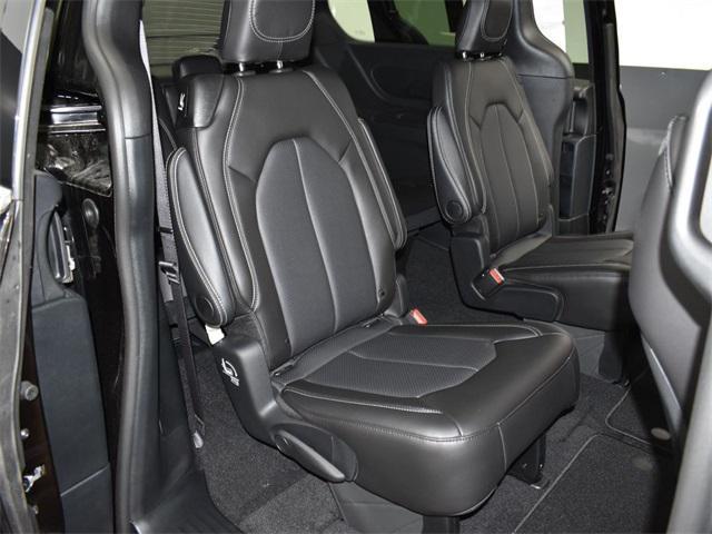 new 2025 Chrysler Pacifica car, priced at $37,532