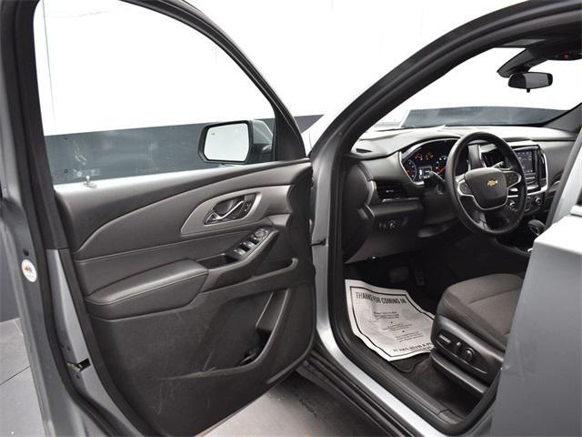 used 2023 Chevrolet Traverse car, priced at $26,400