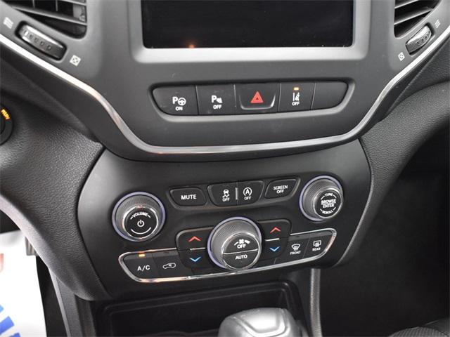 used 2023 Jeep Cherokee car, priced at $22,700