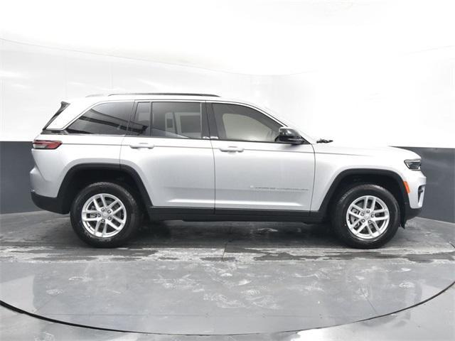 new 2025 Jeep Grand Cherokee car, priced at $33,970