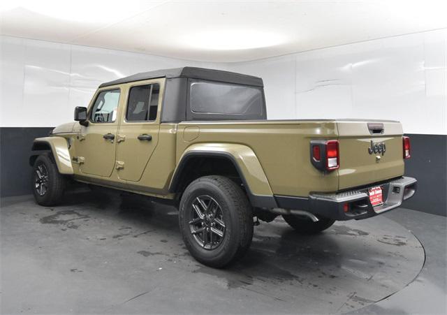 new 2025 Jeep Gladiator car, priced at $39,160