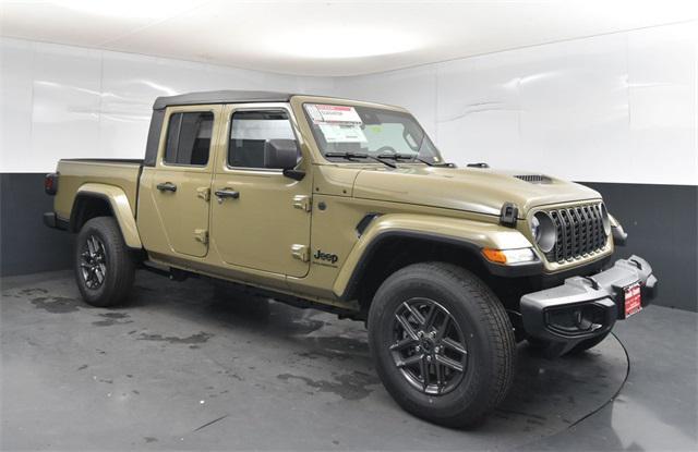 new 2025 Jeep Gladiator car, priced at $39,160
