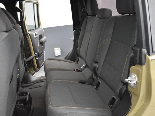 new 2025 Jeep Gladiator car, priced at $39,160