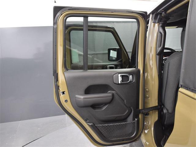 new 2025 Jeep Gladiator car, priced at $39,160