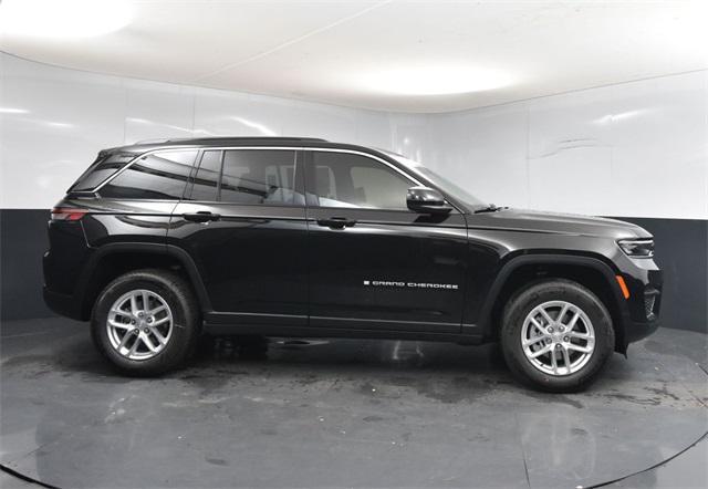 new 2025 Jeep Grand Cherokee car, priced at $36,415