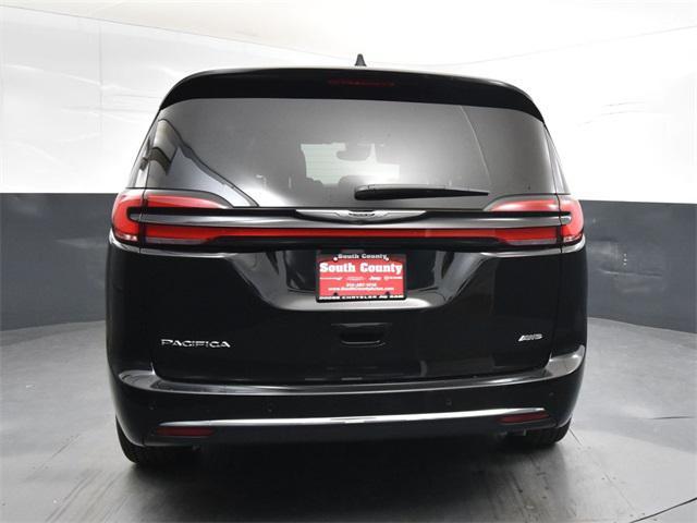 new 2025 Chrysler Pacifica car, priced at $41,253