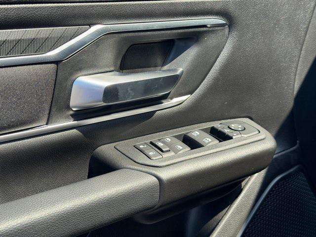new 2025 Ram 1500 car, priced at $48,713