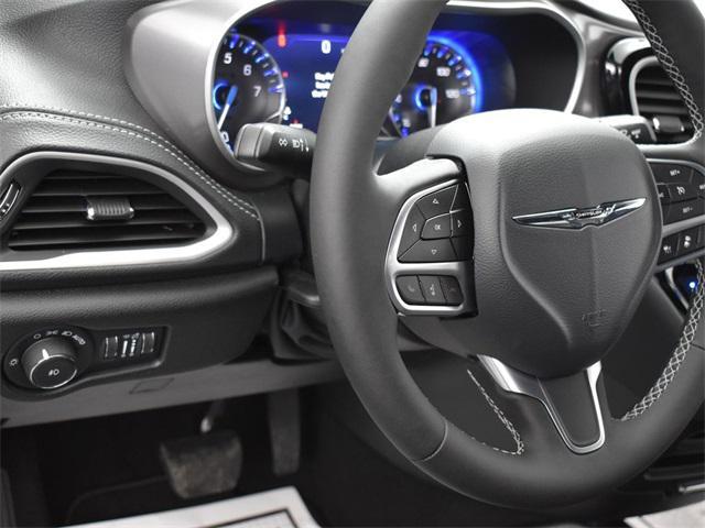 new 2025 Chrysler Pacifica car, priced at $38,420
