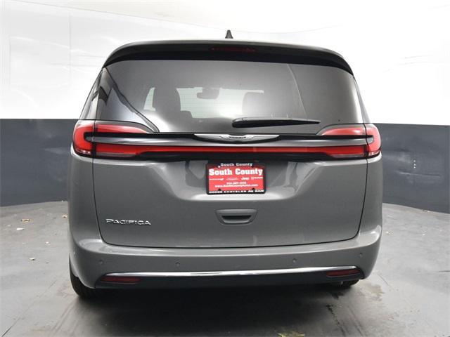 new 2025 Chrysler Pacifica car, priced at $38,420