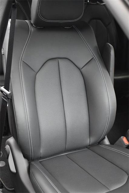 new 2025 Chrysler Pacifica car, priced at $38,420