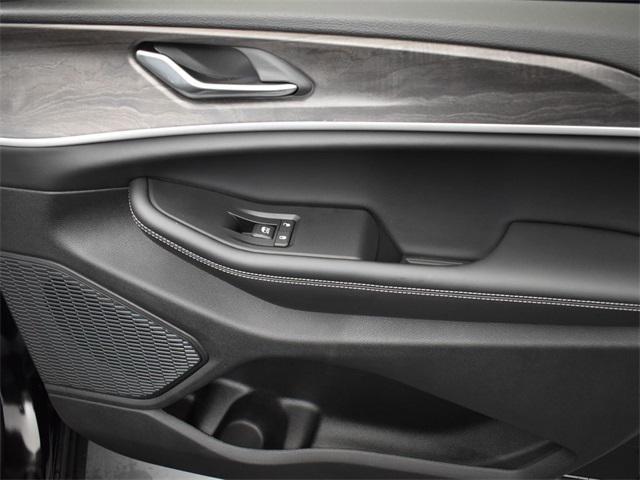 new 2025 Jeep Grand Cherokee car, priced at $38,870