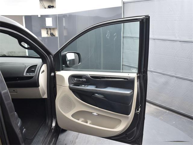 used 2014 Dodge Grand Caravan car, priced at $9,000