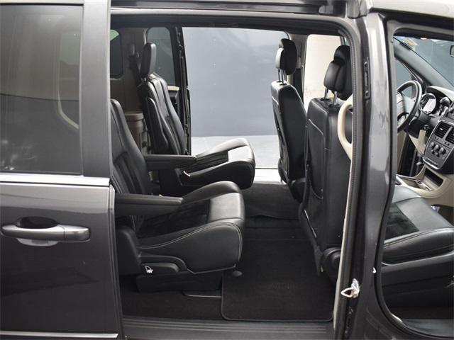 used 2014 Dodge Grand Caravan car, priced at $9,000