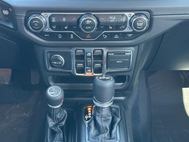 new 2025 Jeep Wrangler car, priced at $53,130