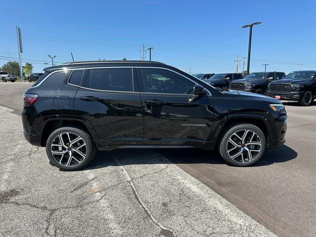 new 2025 Jeep Compass car, priced at $32,418