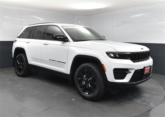 new 2025 Jeep Grand Cherokee car, priced at $32,810