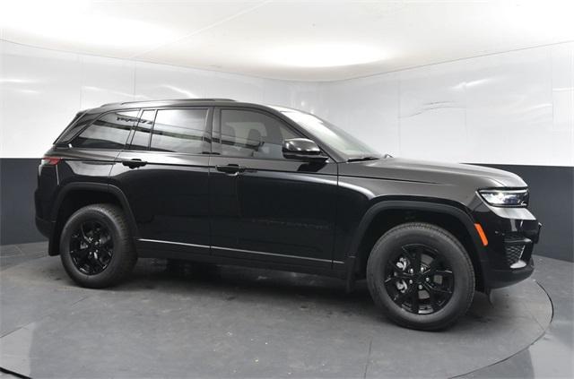 new 2025 Jeep Grand Cherokee car, priced at $33,405