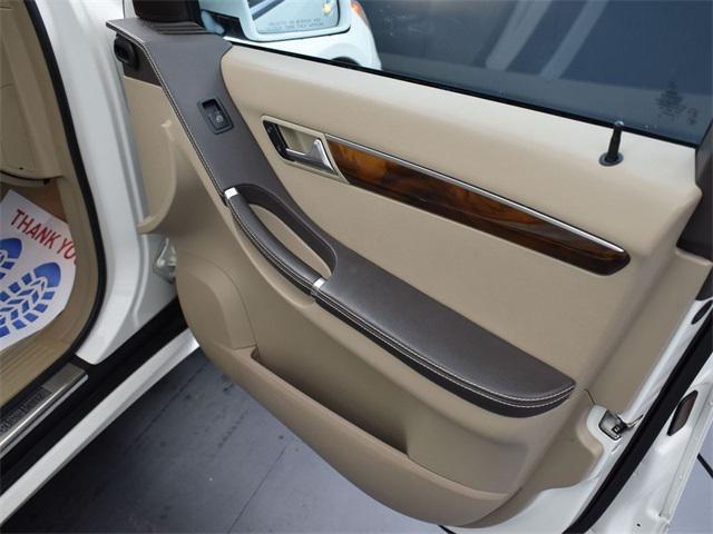 used 2012 Mercedes-Benz R-Class car, priced at $11,000