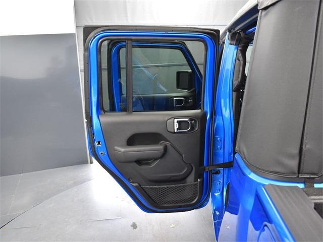 new 2025 Jeep Gladiator car, priced at $40,455