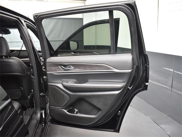 new 2025 Jeep Grand Cherokee L car, priced at $41,335