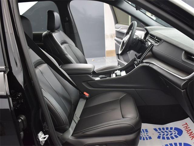 new 2025 Jeep Grand Cherokee L car, priced at $41,335