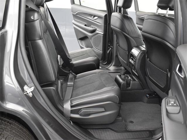 new 2025 Jeep Grand Cherokee L car, priced at $41,012