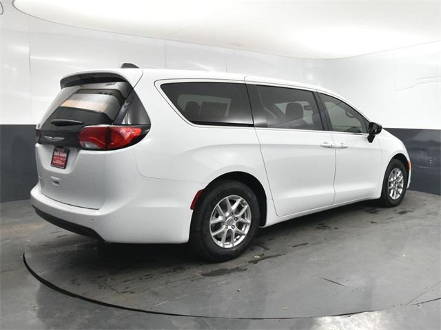 new 2025 Chrysler Voyager car, priced at $35,690