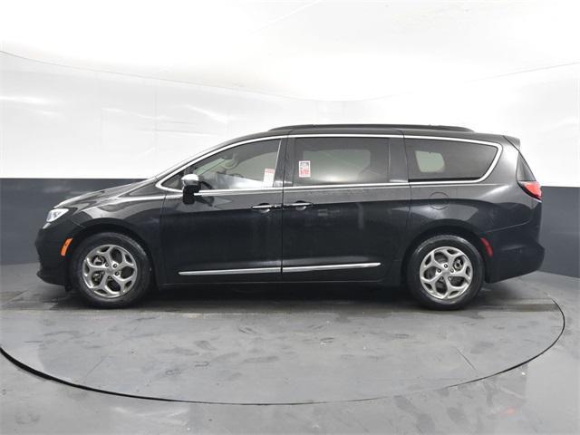 used 2022 Chrysler Pacifica car, priced at $27,000