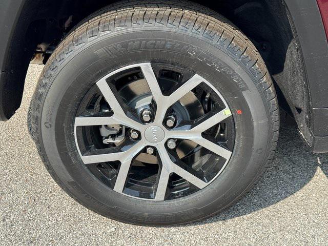 new 2025 Jeep Grand Cherokee car, priced at $43,816