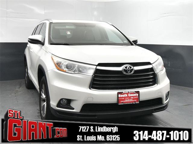 used 2014 Toyota Highlander car, priced at $11,000