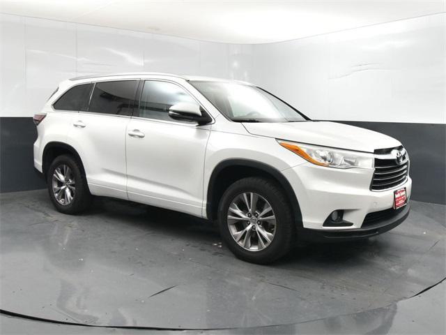 used 2014 Toyota Highlander car, priced at $11,000