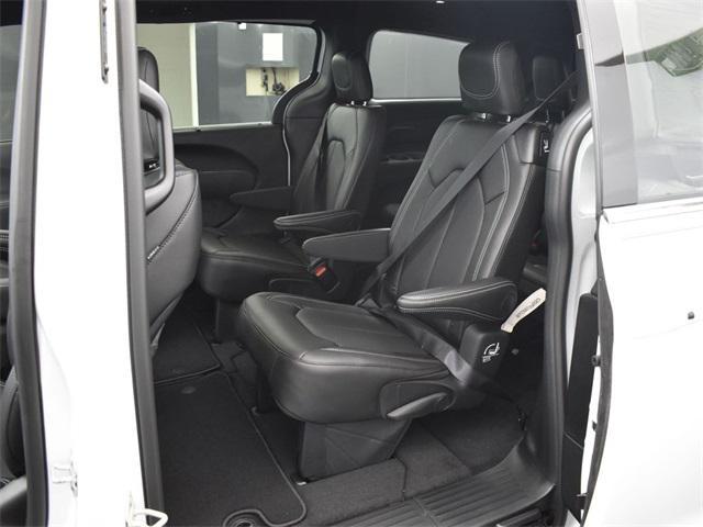 new 2026 Chrysler Pacifica car, priced at $37,240