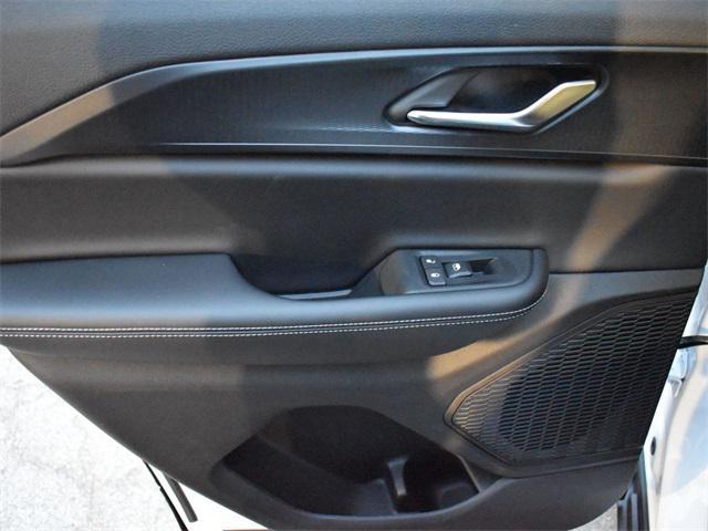 new 2025 Jeep Grand Cherokee car, priced at $37,885