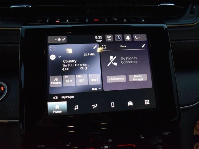 new 2025 Jeep Grand Cherokee car, priced at $37,885