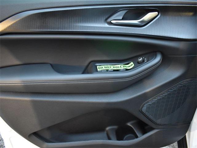 new 2025 Jeep Grand Cherokee car, priced at $37,885