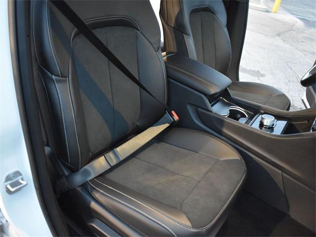 new 2025 Jeep Grand Cherokee car, priced at $37,885