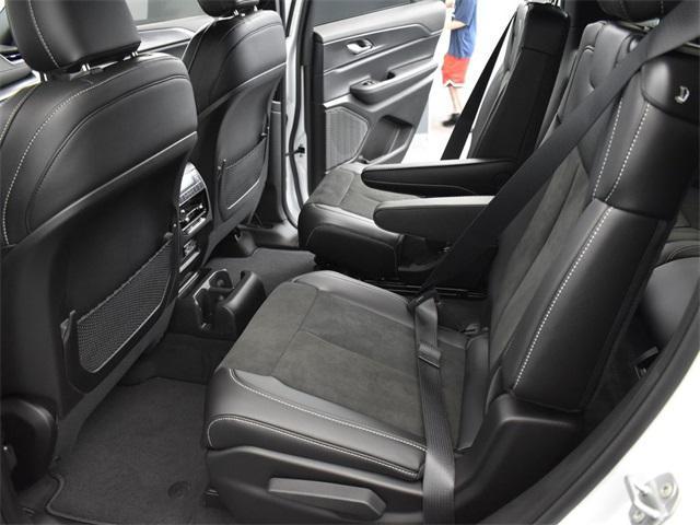 new 2025 Jeep Grand Cherokee L car, priced at $38,635
