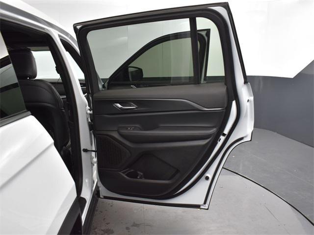 new 2025 Jeep Grand Cherokee L car, priced at $38,635