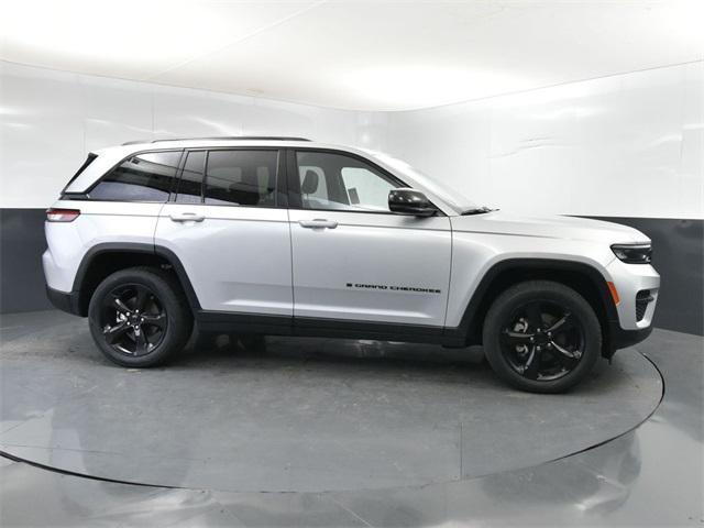 used 2023 Jeep Grand Cherokee car, priced at $30,000