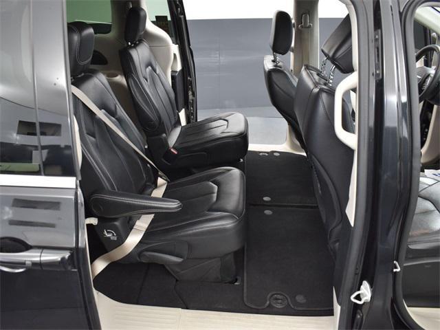 used 2022 Chrysler Pacifica car, priced at $21,800