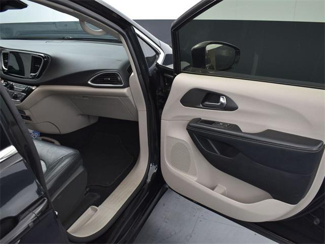 used 2022 Chrysler Pacifica car, priced at $21,800