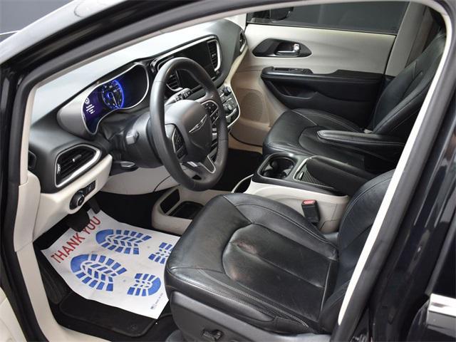 used 2022 Chrysler Pacifica car, priced at $21,800