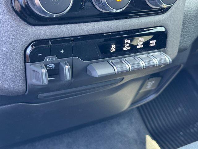 new 2025 Ram 1500 car